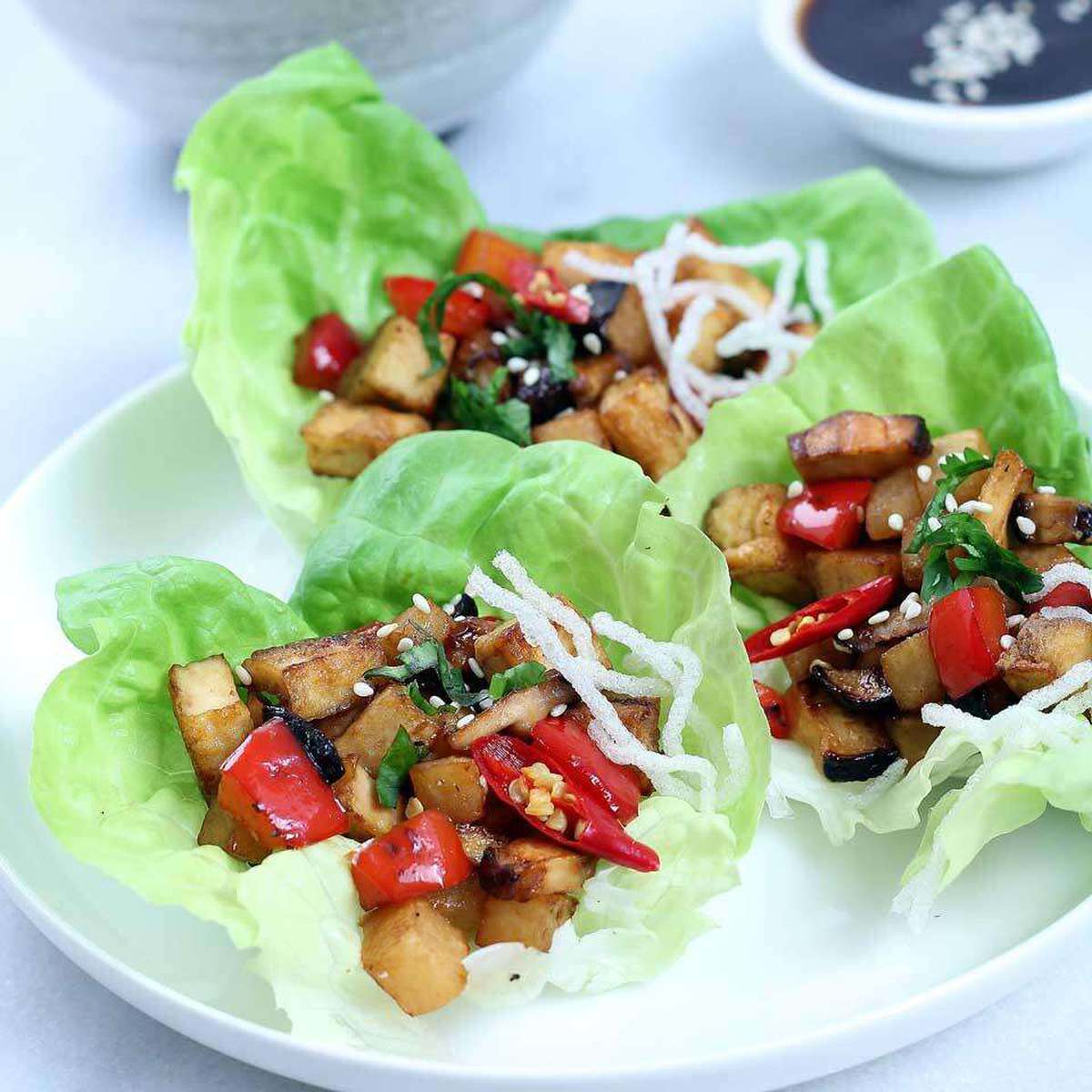 Irresistible Vegan Lettuce Wraps: A Flavorful & Healthy Recipe