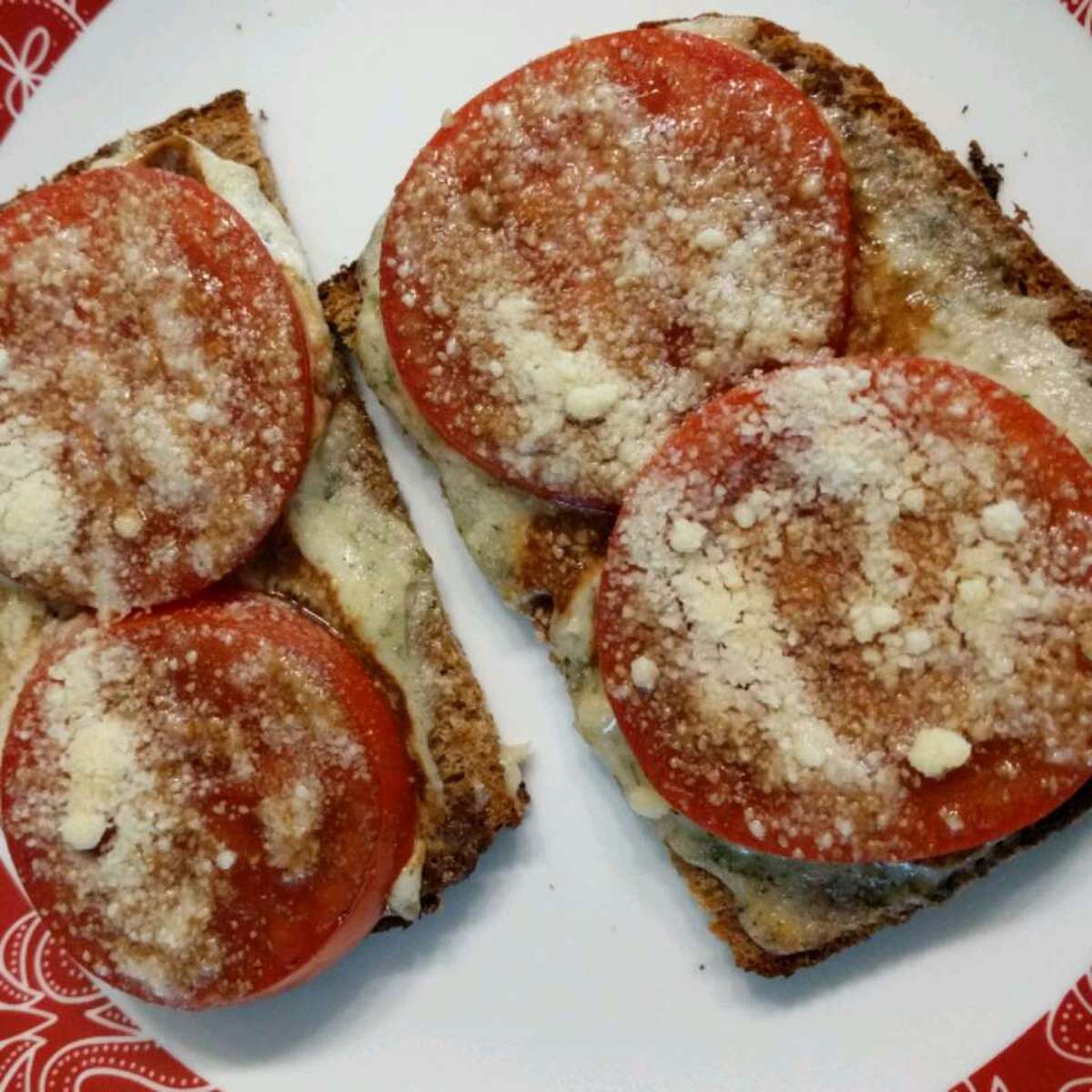 Broiled Tomato Sandwich Recipe: Mama's Best!