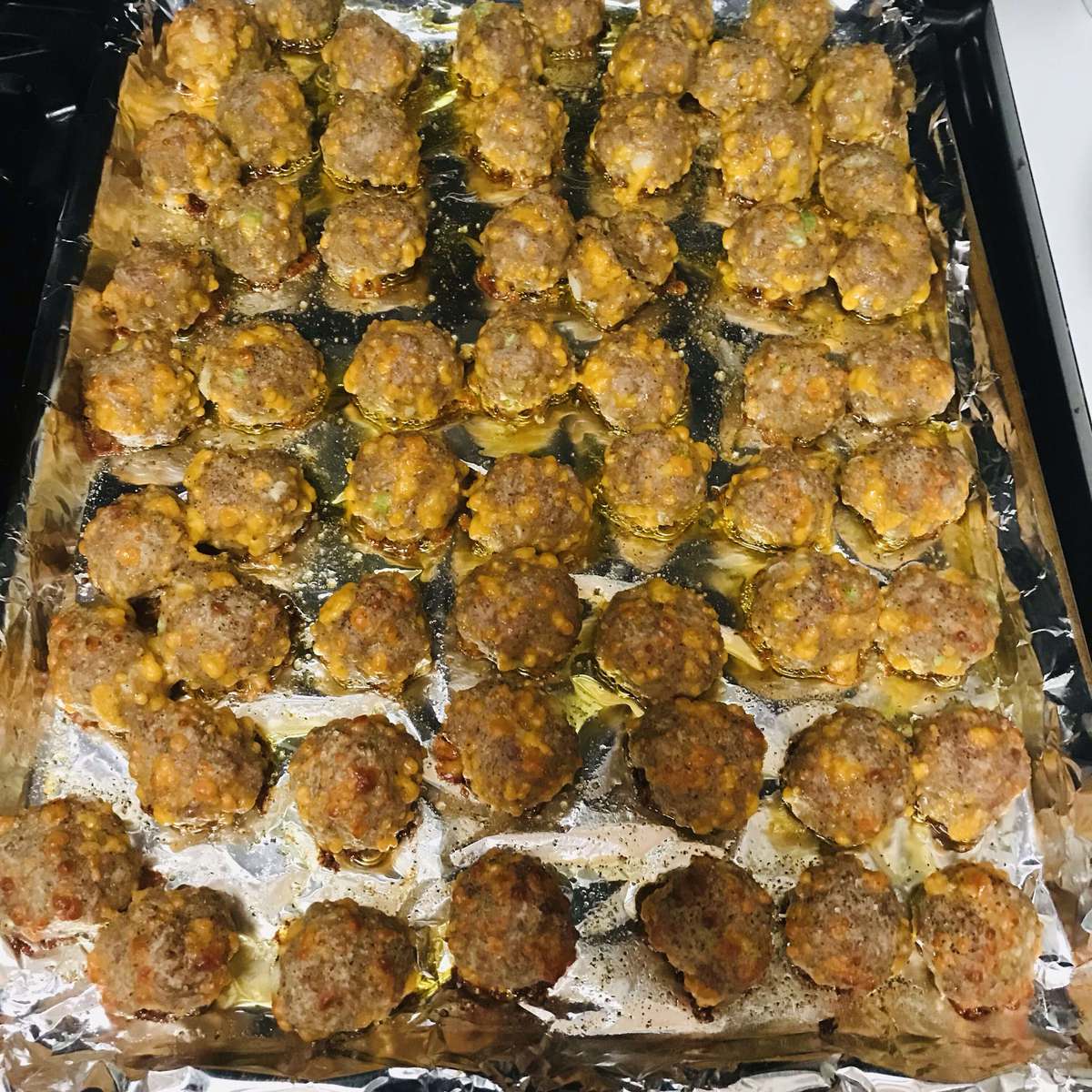 Easy Sausage Cheese Balls Recipe