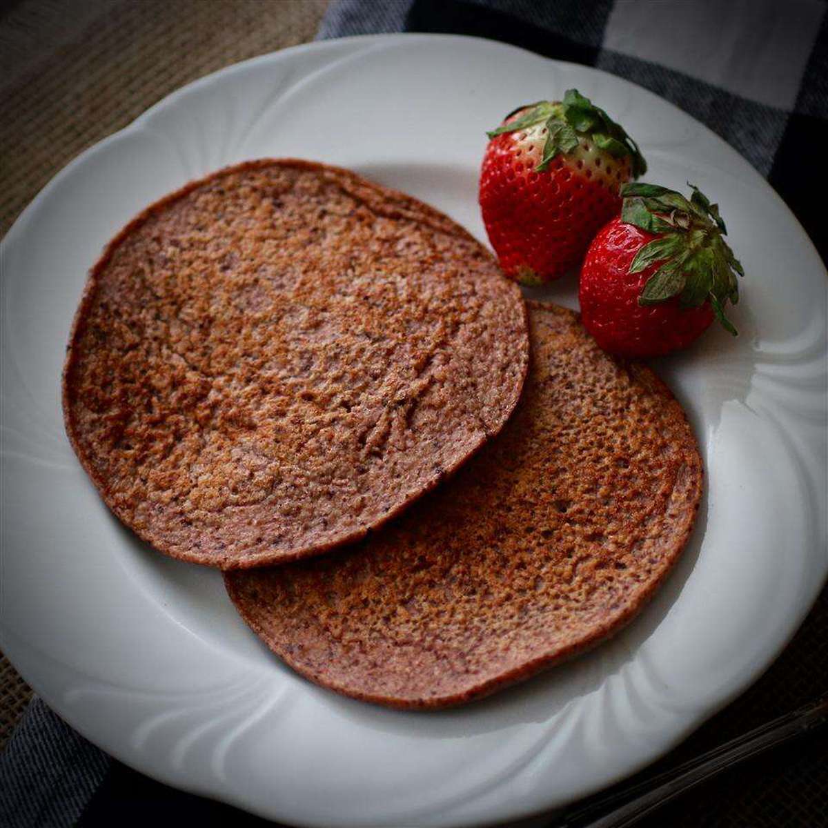 Strawberry Oat Chocolate Chip Greek Yogurt Pancakes: A Healthy Breakfast Recipe