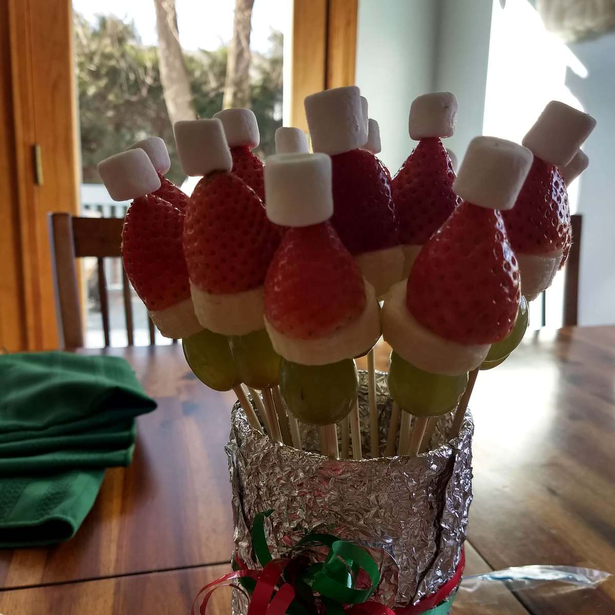 Festive Grinch Fruit Kabobs: A Healthy Christmas Appetizer