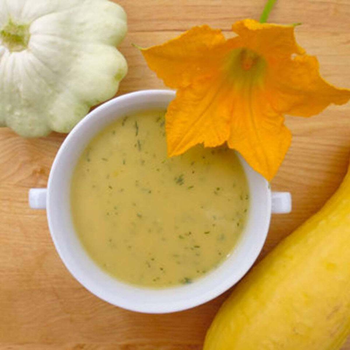 Refreshing Chilled Yellow Squash Soup Recipe with Dill