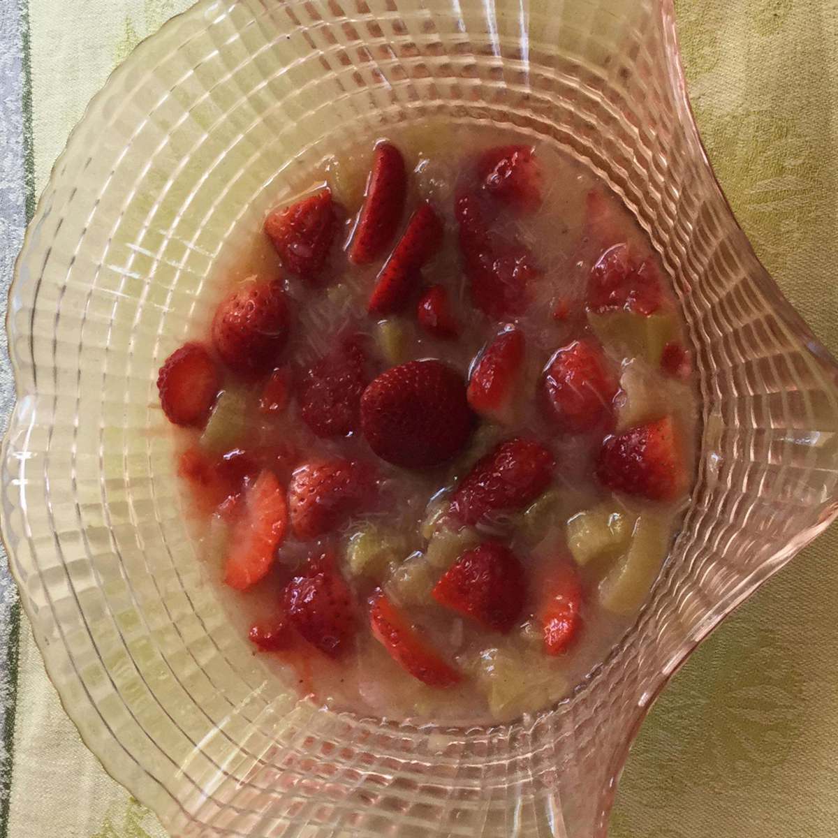 Easy Rhubarb Strawberry Compote Recipe