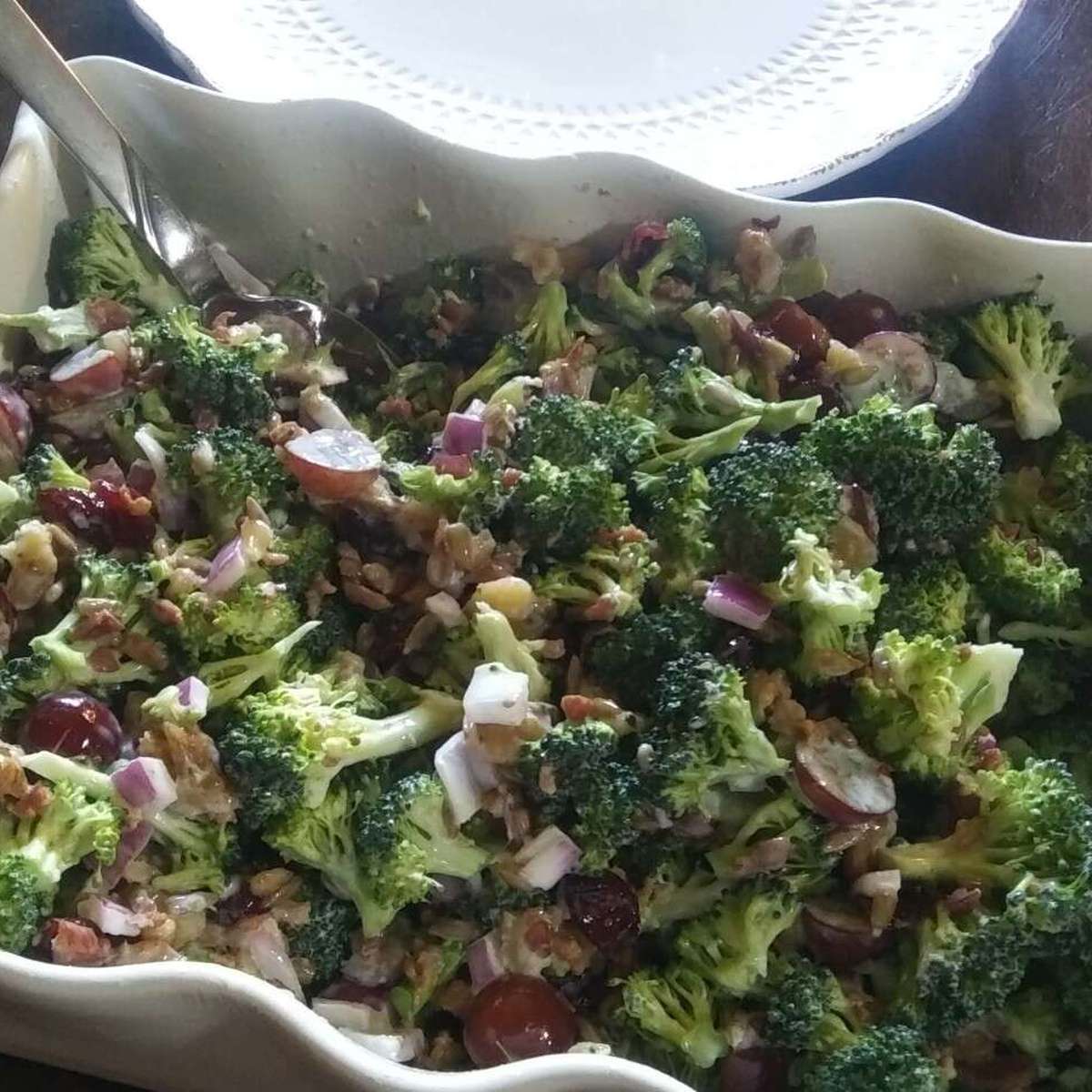 The Ultimate Broccoli Salad Recipe: A Delicious and Healthy Side Dish