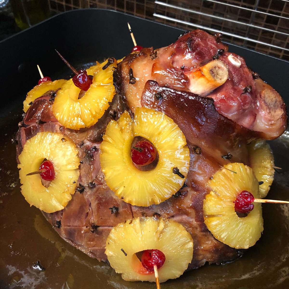 Pineapple Glazed Ham Recipe: A Sweet & Savory Delight