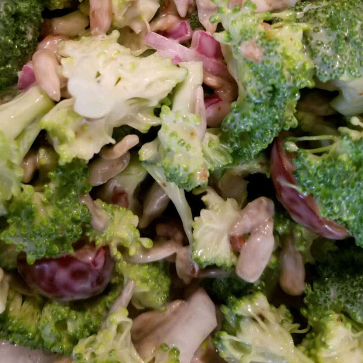 Broccoli Salad Recipe with Grapes, Bacon, and Sunflower Seeds