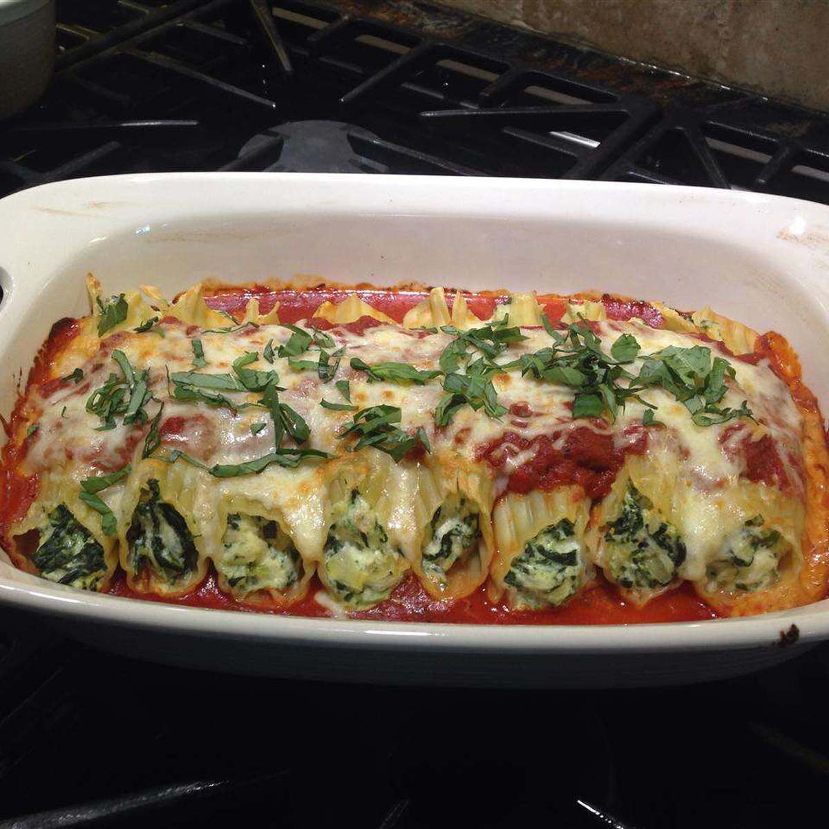 Irresistible Spinach and Cheese Manicotti Recipe