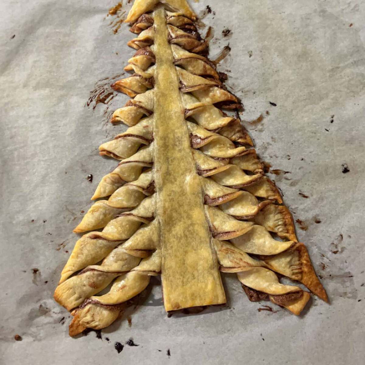 Nutella Puff Pastry Christmas Tree: A Festive Holiday Treat