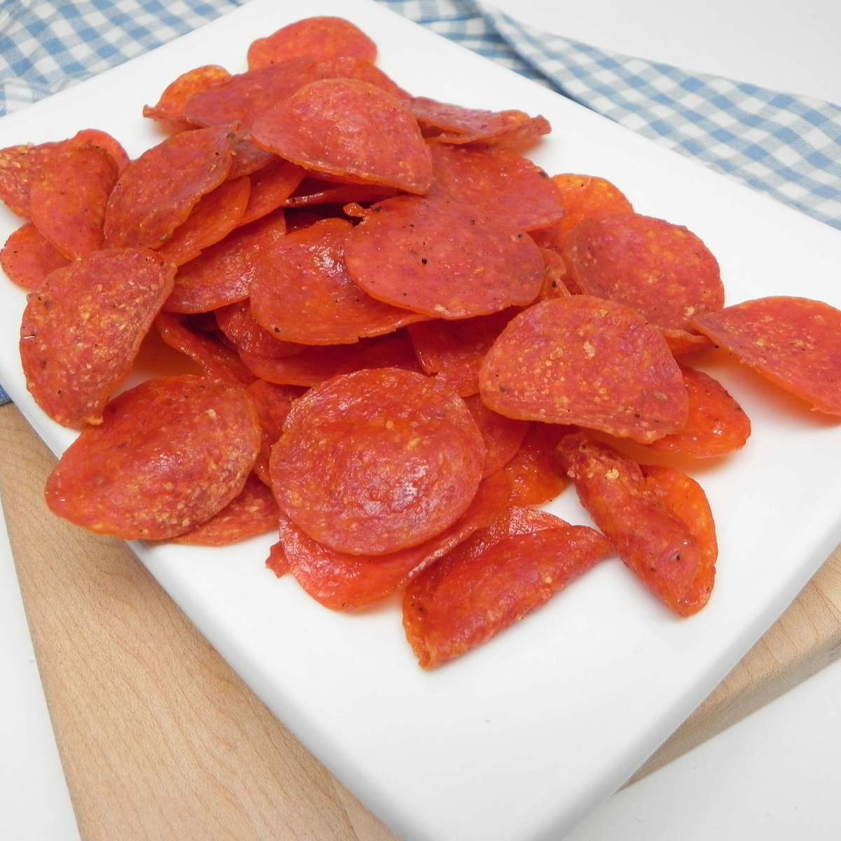 Crispy Air Fryer Pepperoni Chips Recipe