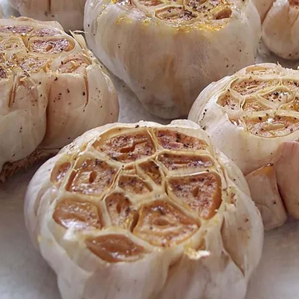 Easy Air Fryer Roasted Garlic Recipe