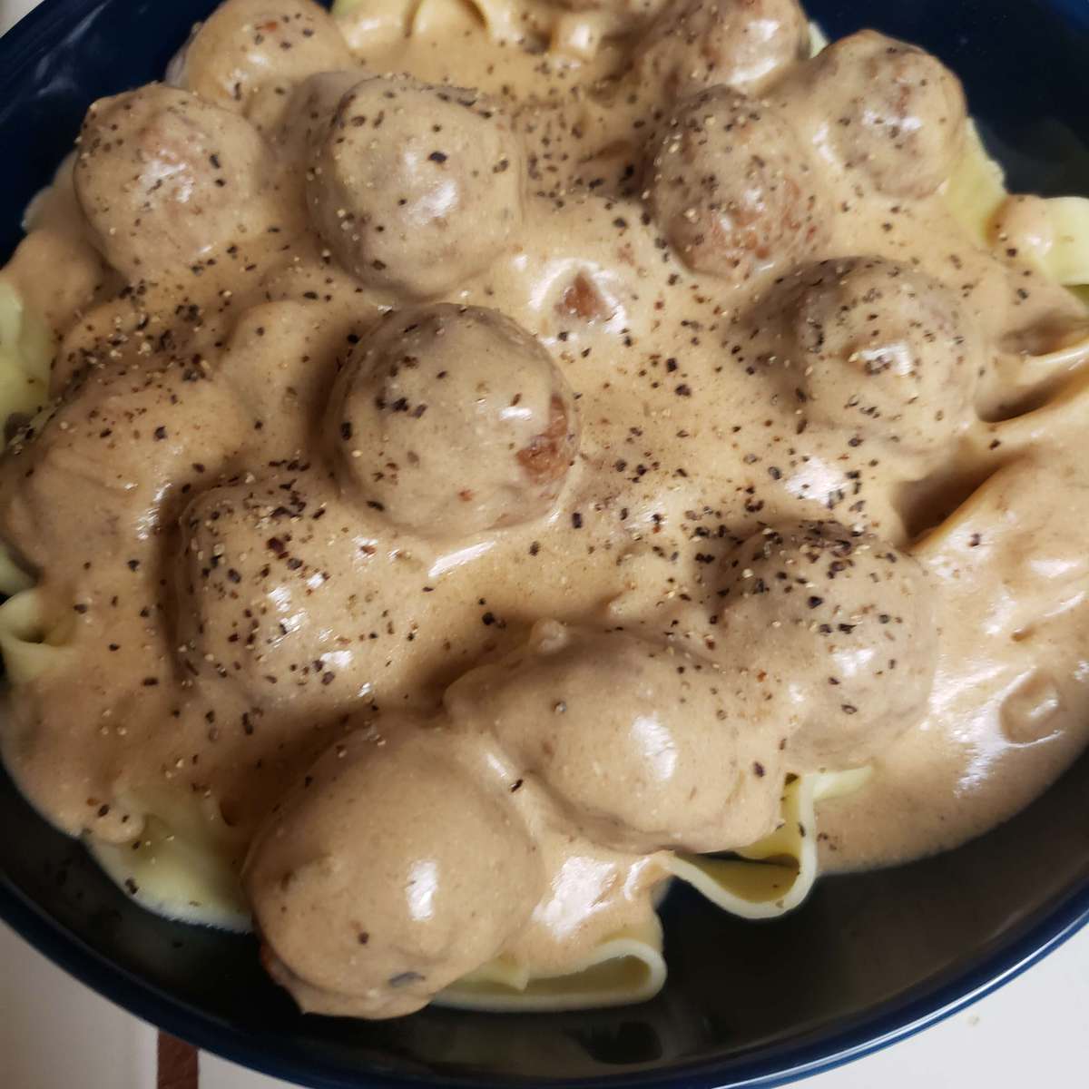 Effortless Slow Cooker Swedish Meatballs Recipe