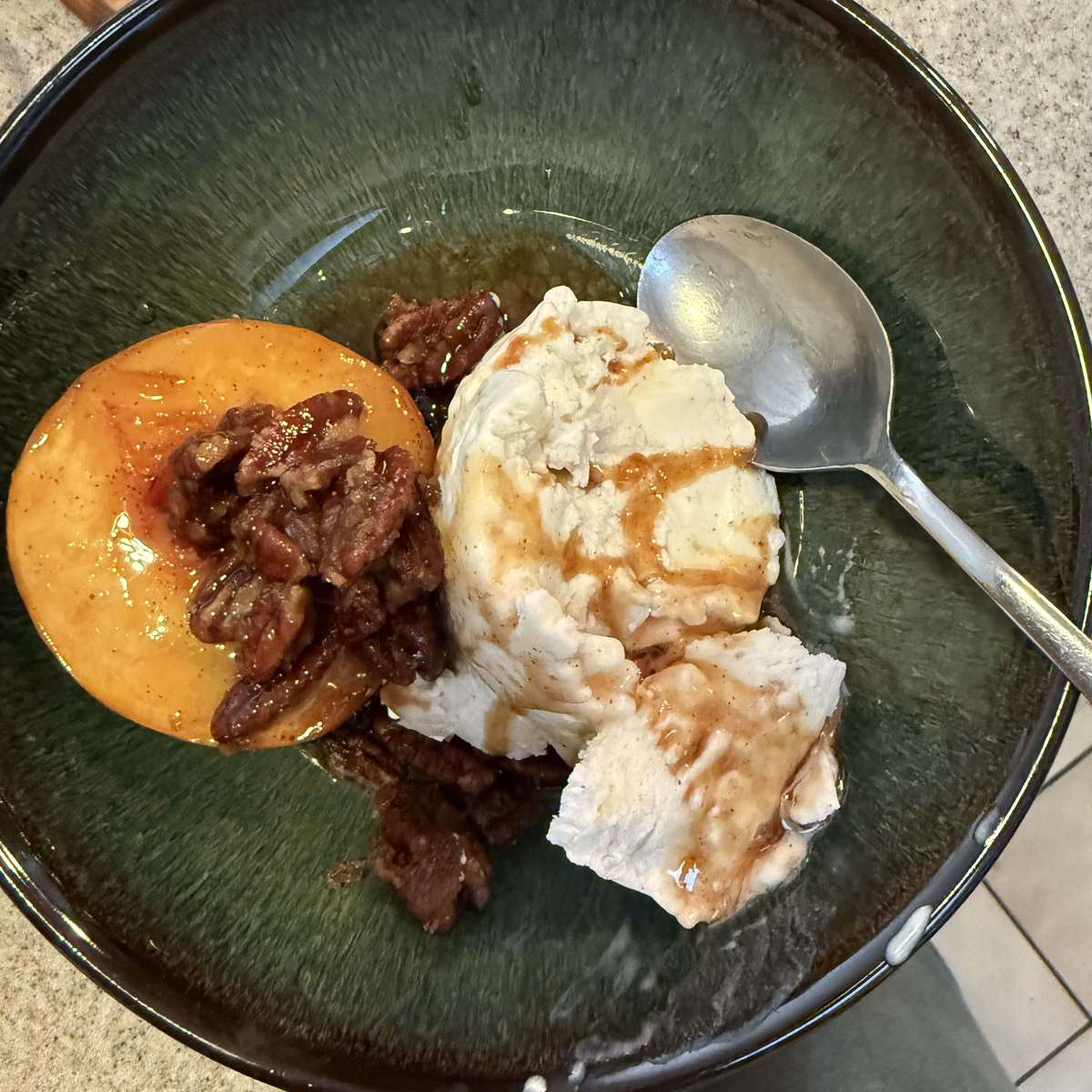 Easy Baked Peaches and Cream Dessert Recipe