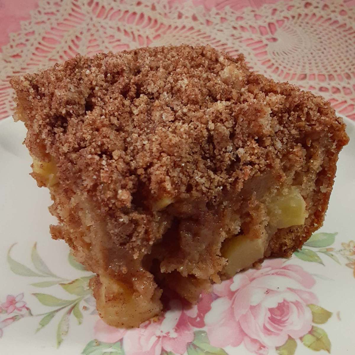 Irresistible Apple Spice Coffee Cake Recipe