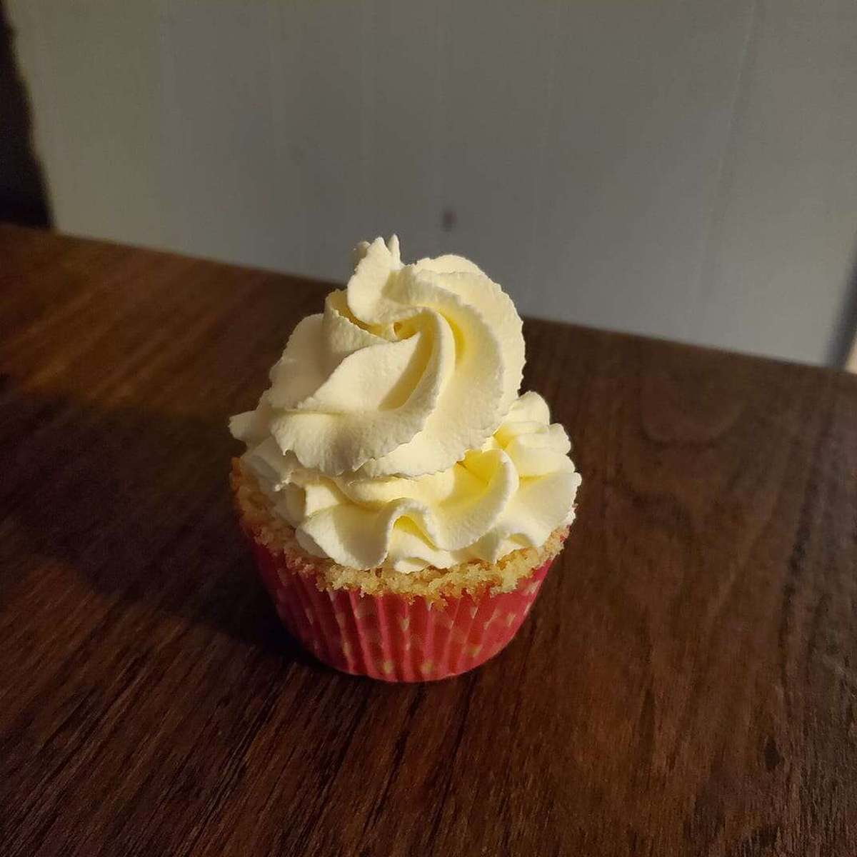 Peaches and Cream Cupcake Recipe