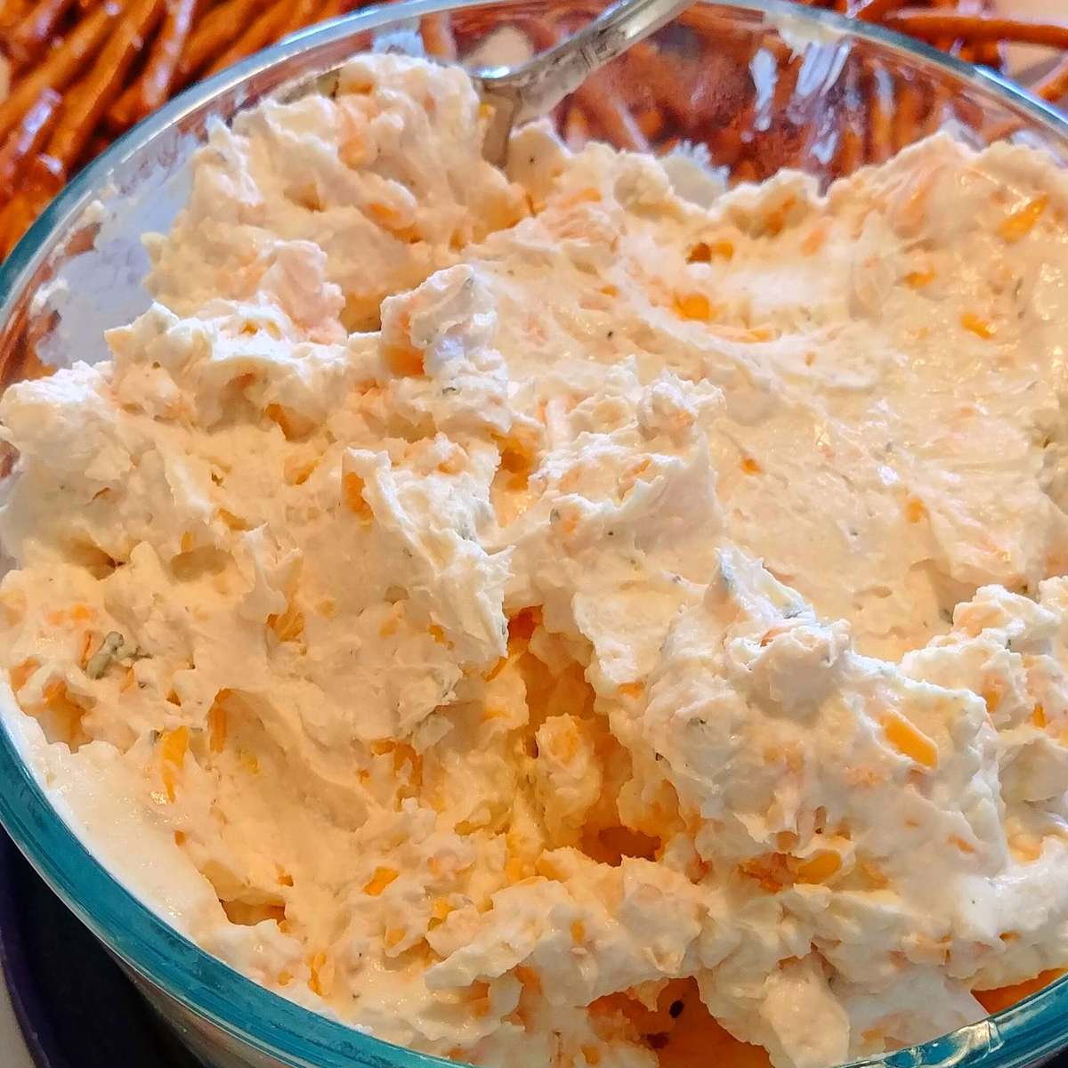 Easy Beer Cheese Dip Recipe