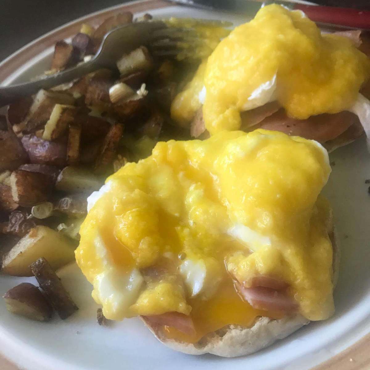 Quick & Easy Eggs Benedict Recipe