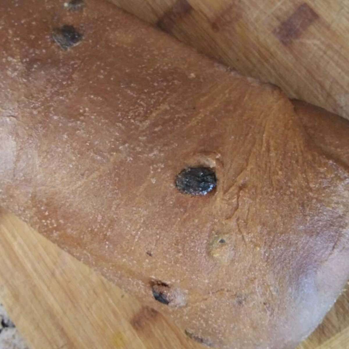 Easy Cinnamon Raisin Bread Recipe