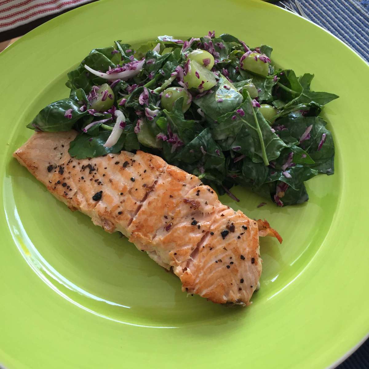 Easy Coleslaw Recipe with Grapes and Spinach