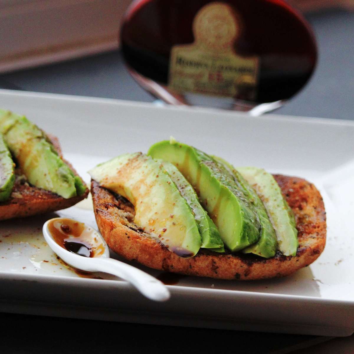 Balsamic Avocado Toast: A Quick & Healthy Recipe