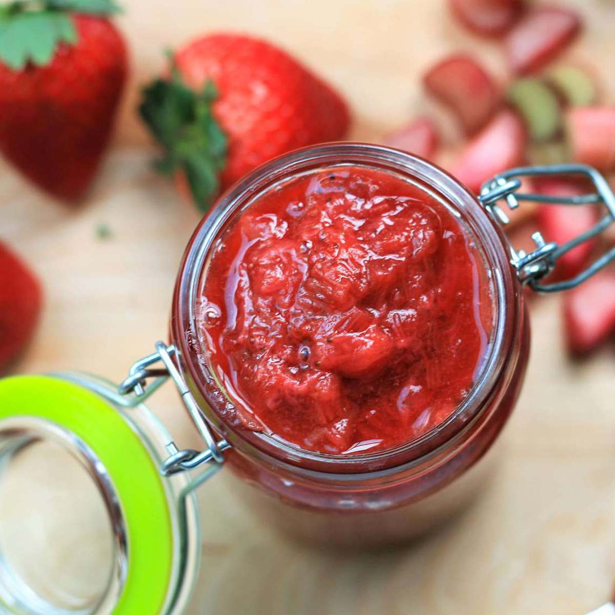 Easy Strawberry Rhubarb Compote Recipe