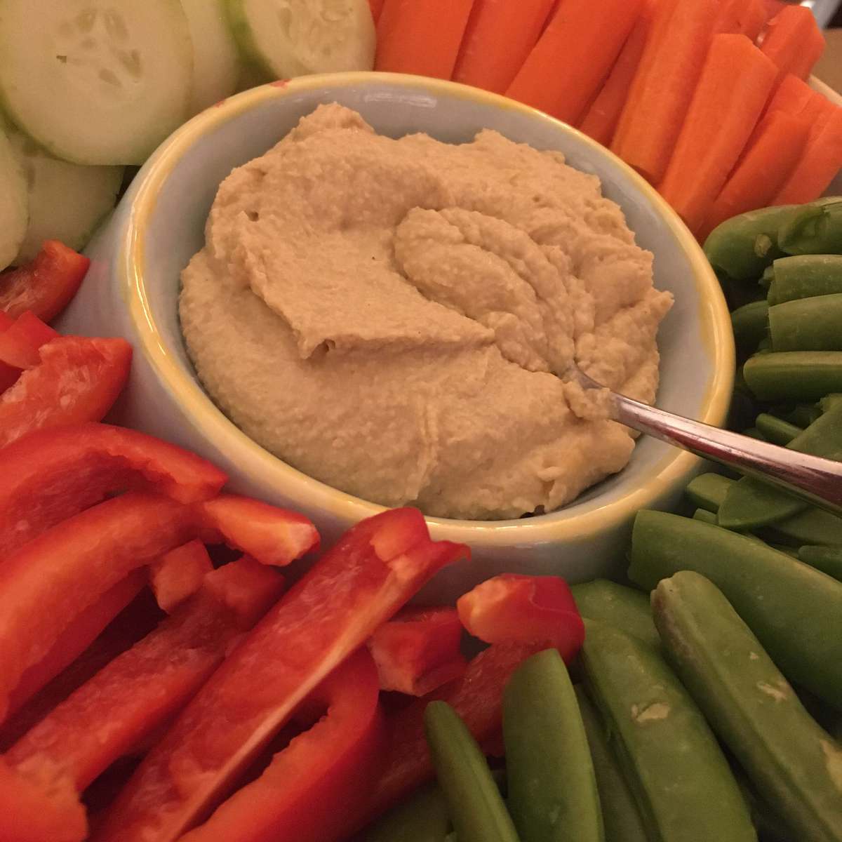 Homemade Hummus Recipe: Easy & Delicious