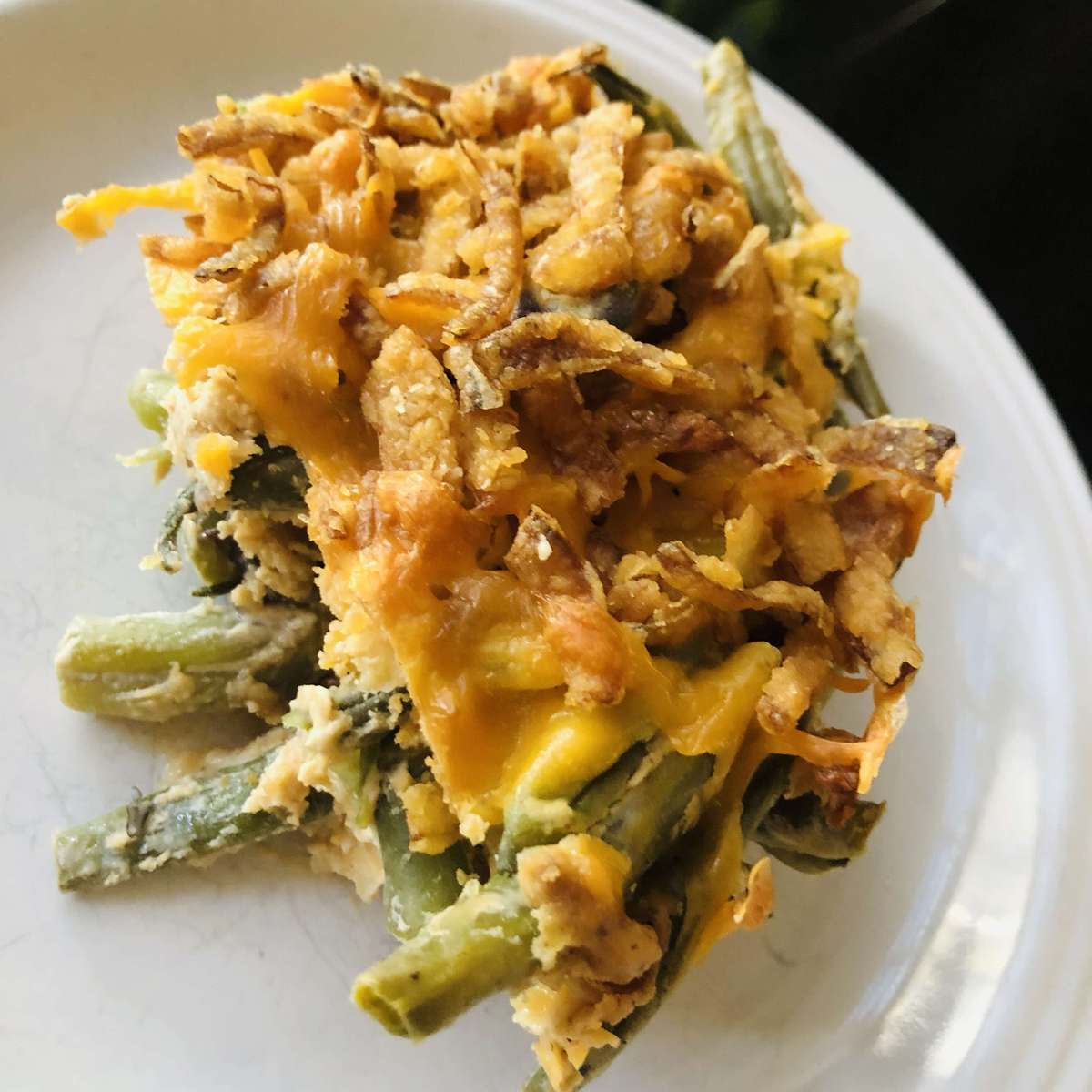 Cheesy Green Bean Casserole: A Delicious Twist on a Classic
