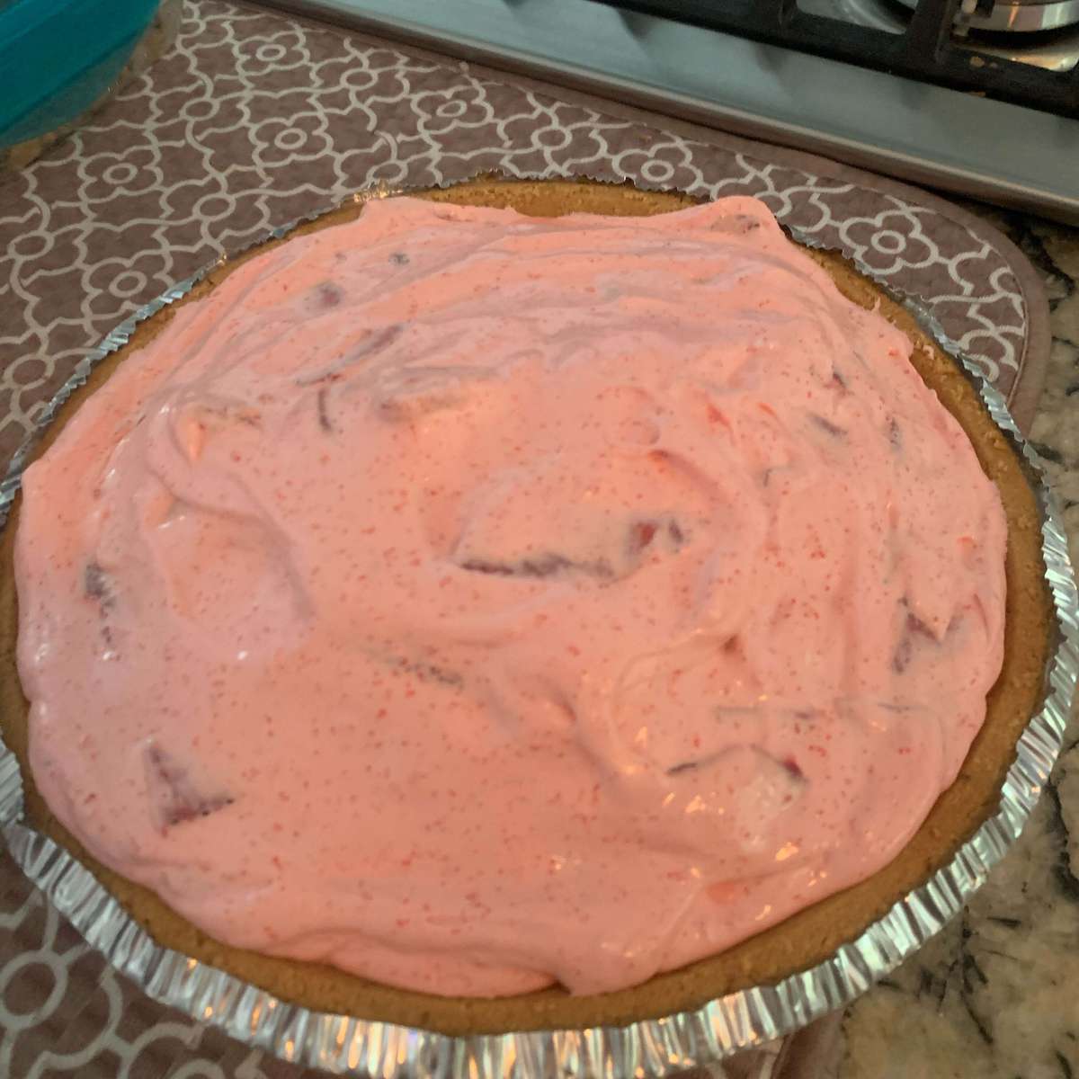 Easy No-Bake Strawberry Fluffy Pie Recipe