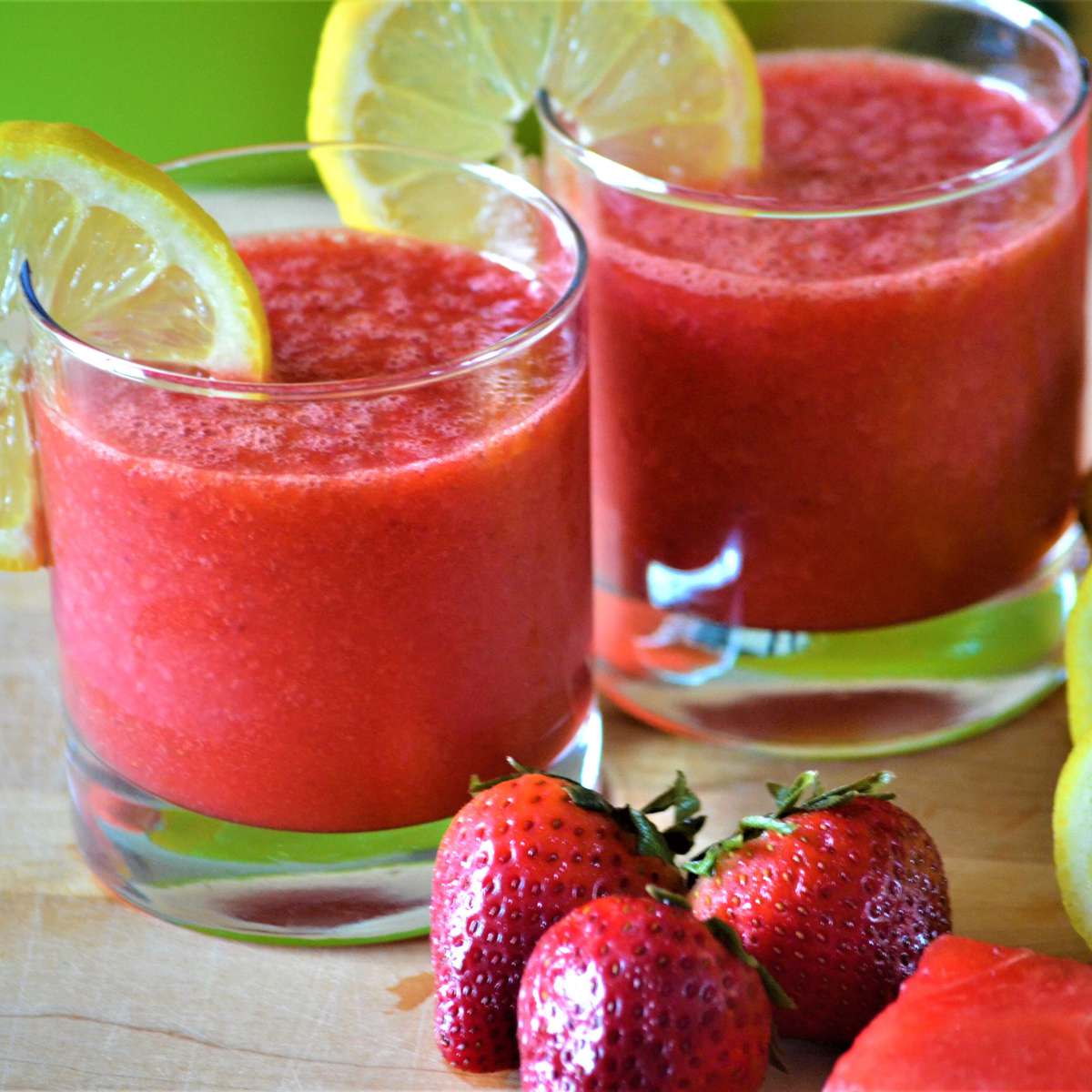 Easy Watermelon Strawberry Lemonade Recipe