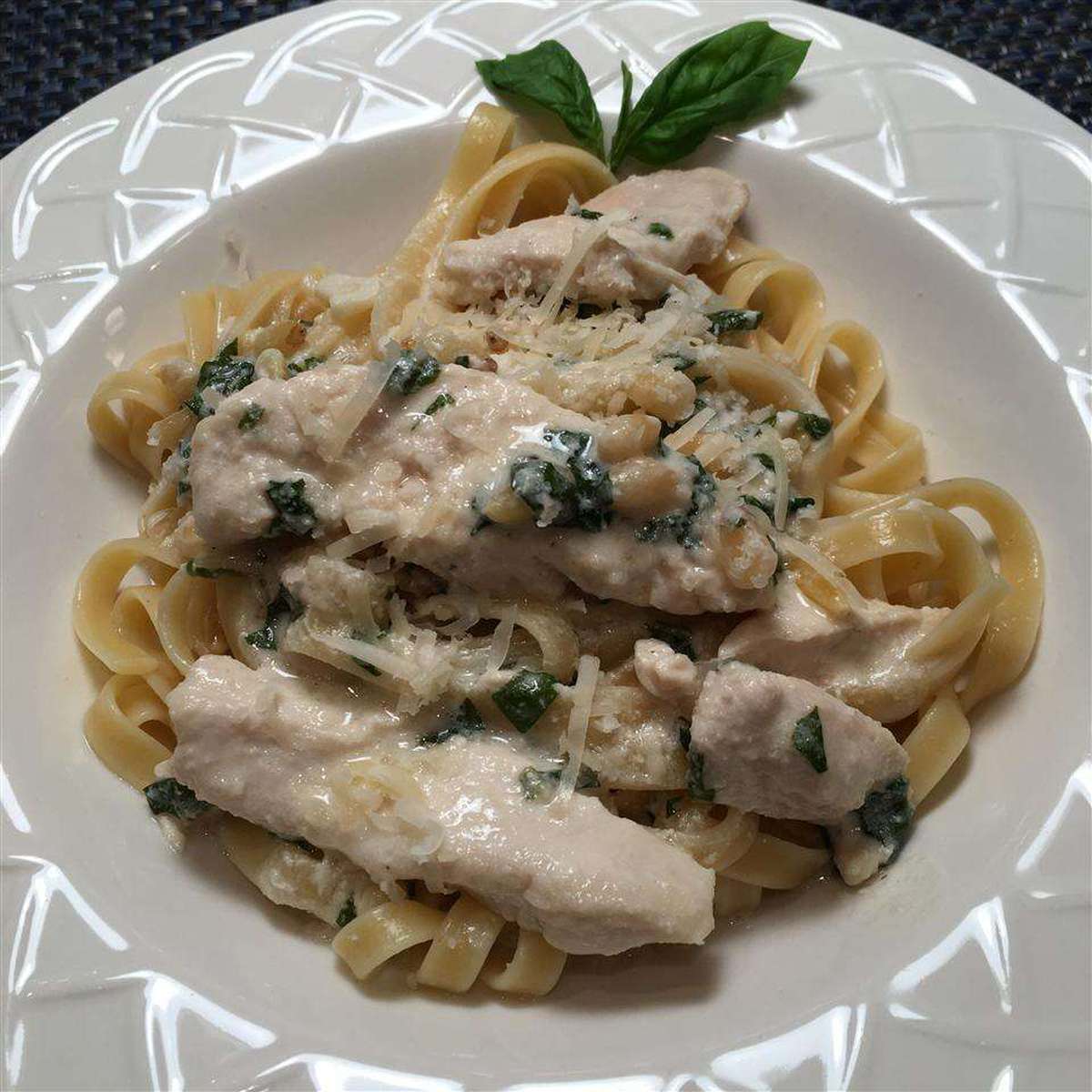 Creamy Pesto Chicken Recipe: Easy Weeknight Dinner
