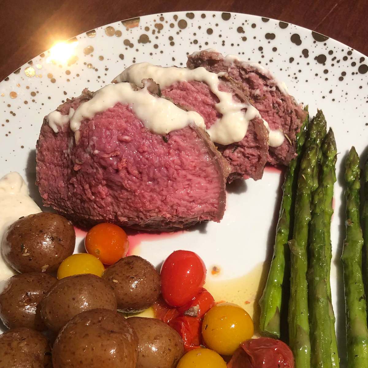 Herb Garlic Roast Beef Tenderloin Recipe with Horseradish Sauce