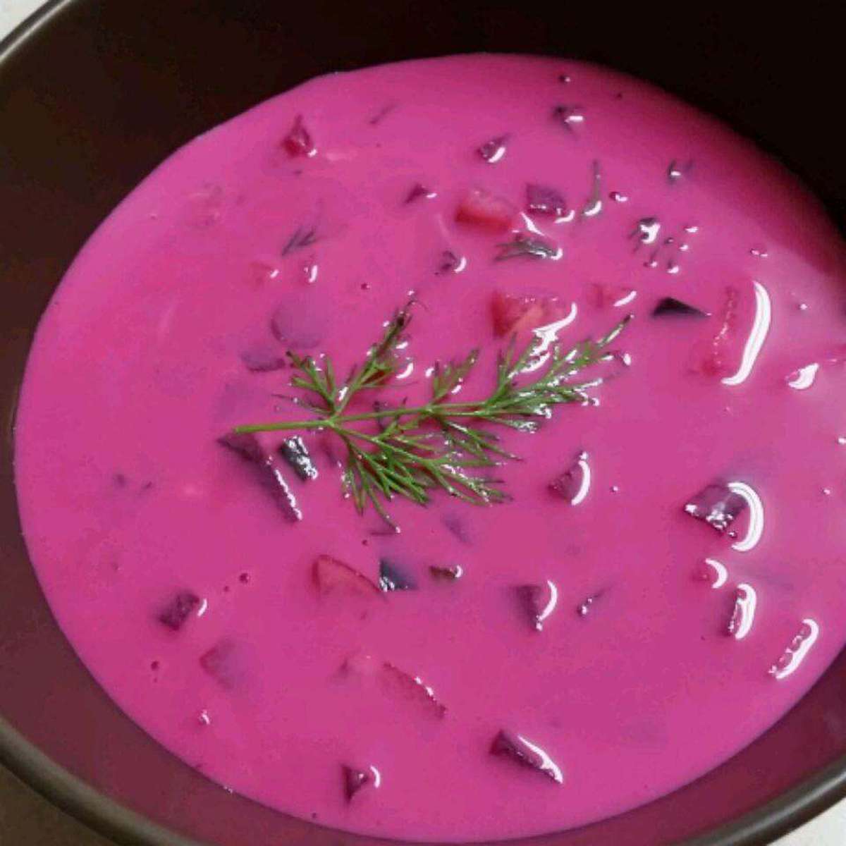 Authentic Lithuanian Cold Beet Soup (Šaltibarščiai Recipe)