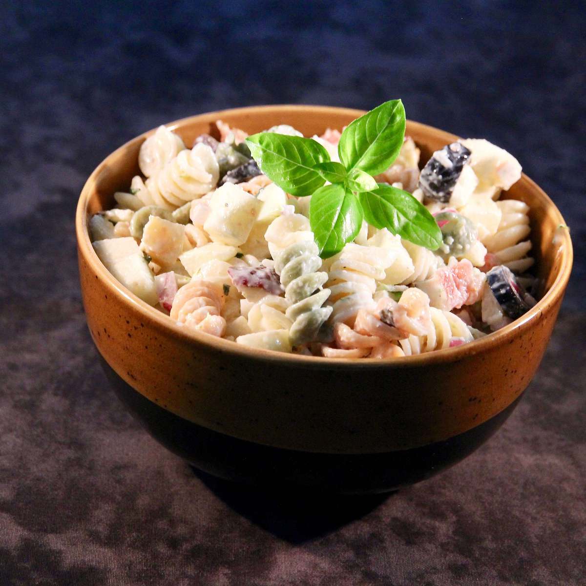 Delicious Fruity Pasta Salad Recipe with Fresh Herbs