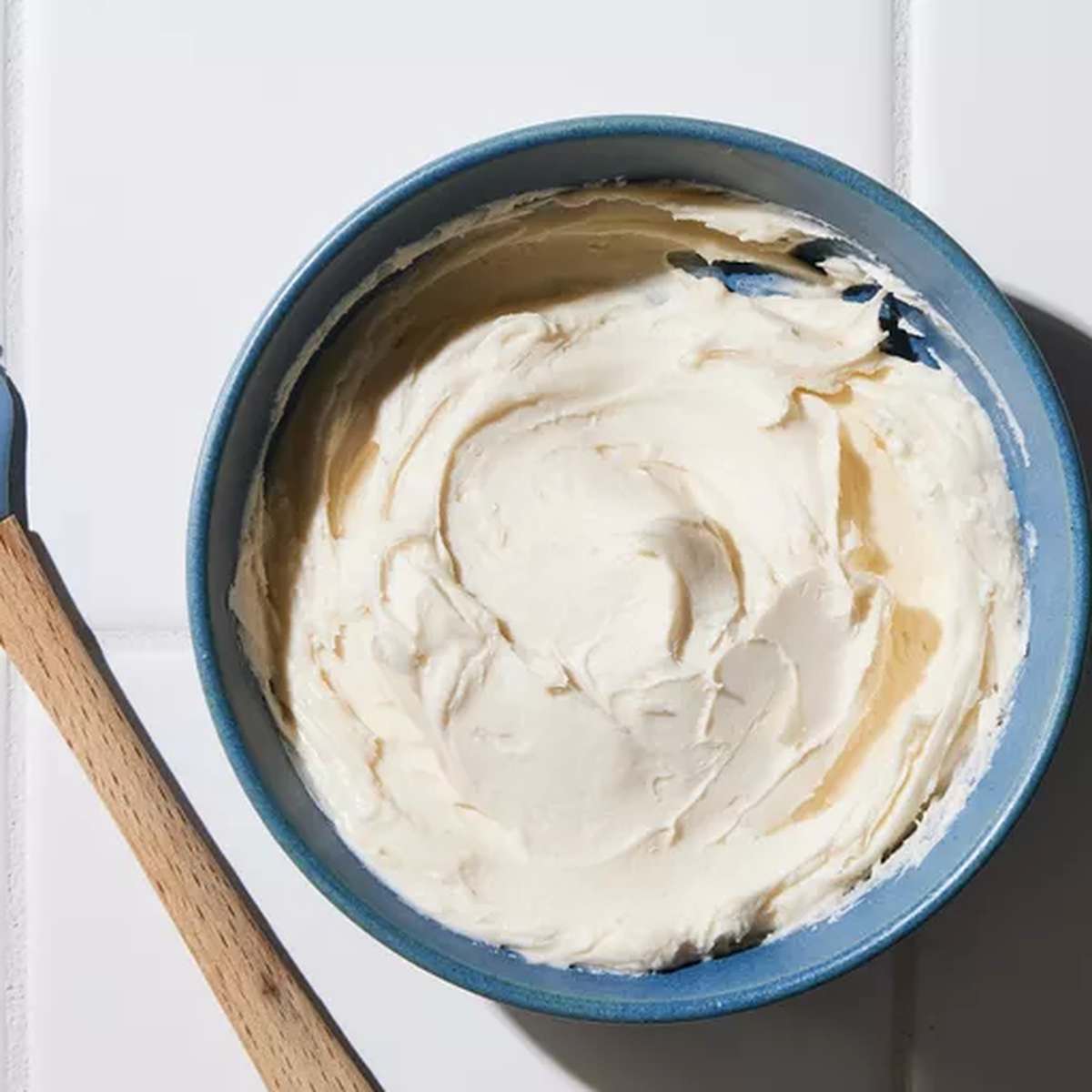 Easy Dairy-Free Vanilla Frosting Recipe