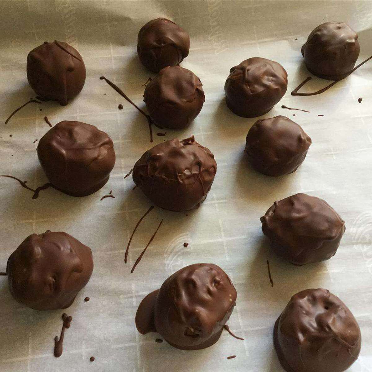 Easy No-Bake Peanut Butter Balls Recipe