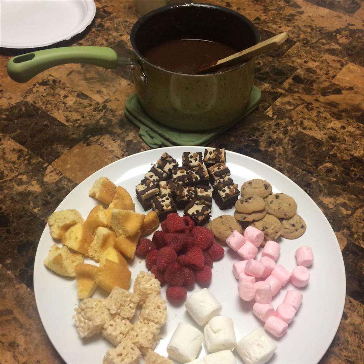 Decadent Chocolate Fondue Recipe: Easy & Delicious!