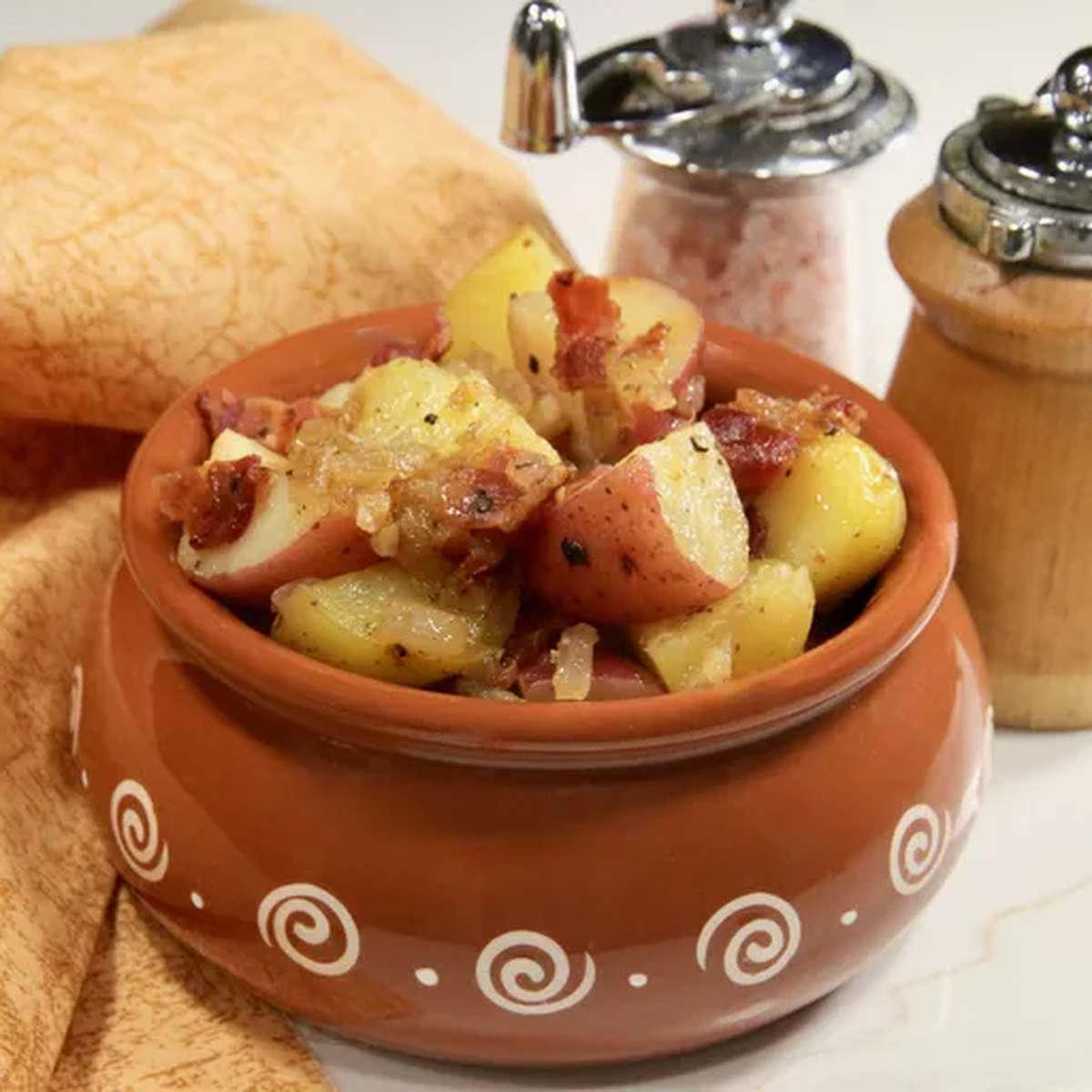 Authentic German Potato Salad Recipe: Hot and Tangy!