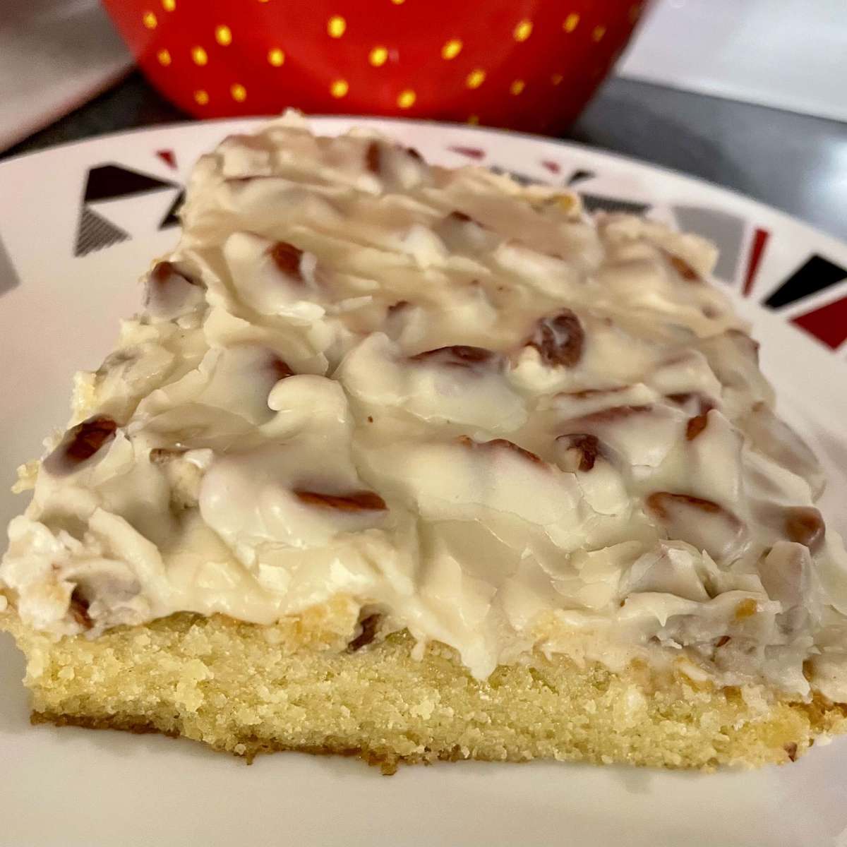 Irresistible White Texas Sheet Cake Recipe