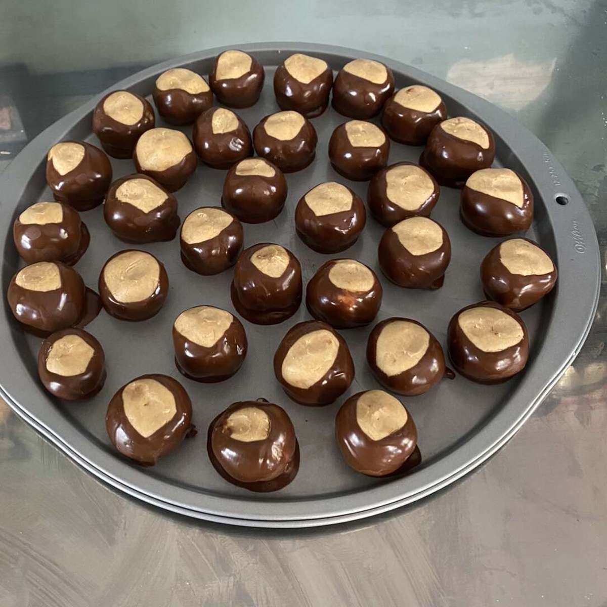 Easy Buckeye Balls Recipe: Chocolate Peanut Butter Perfection