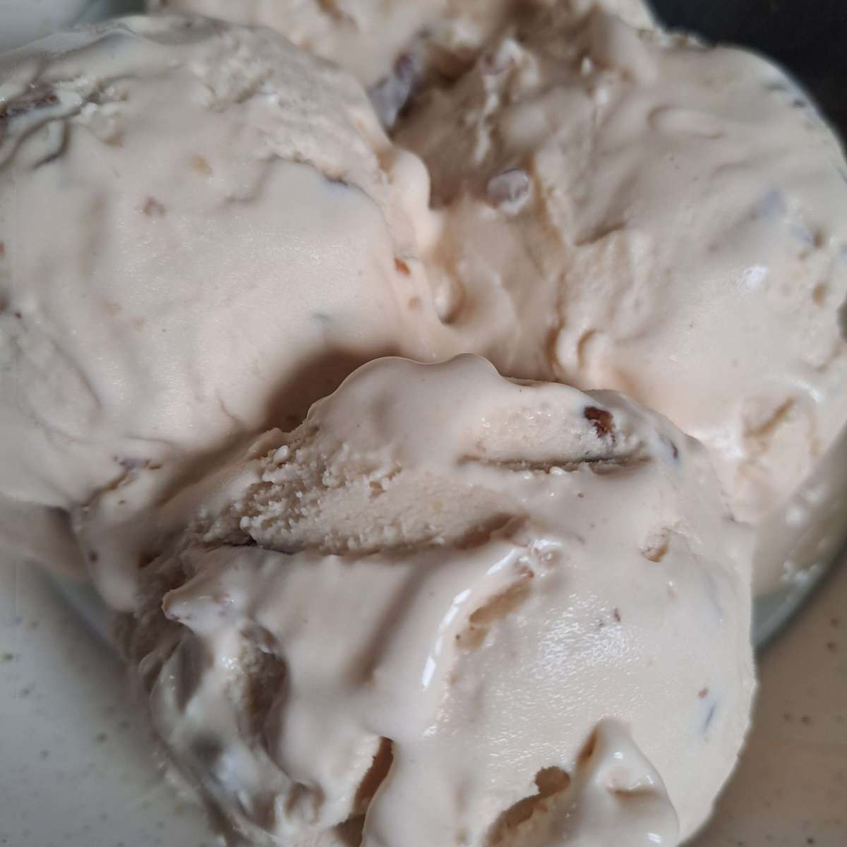 Butter Pecan Ice Cream Recipe: Homemade & Delicious