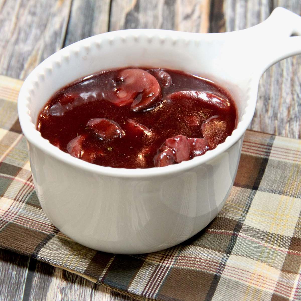 Rich Mushroom Sauce Recipe with Red Wine