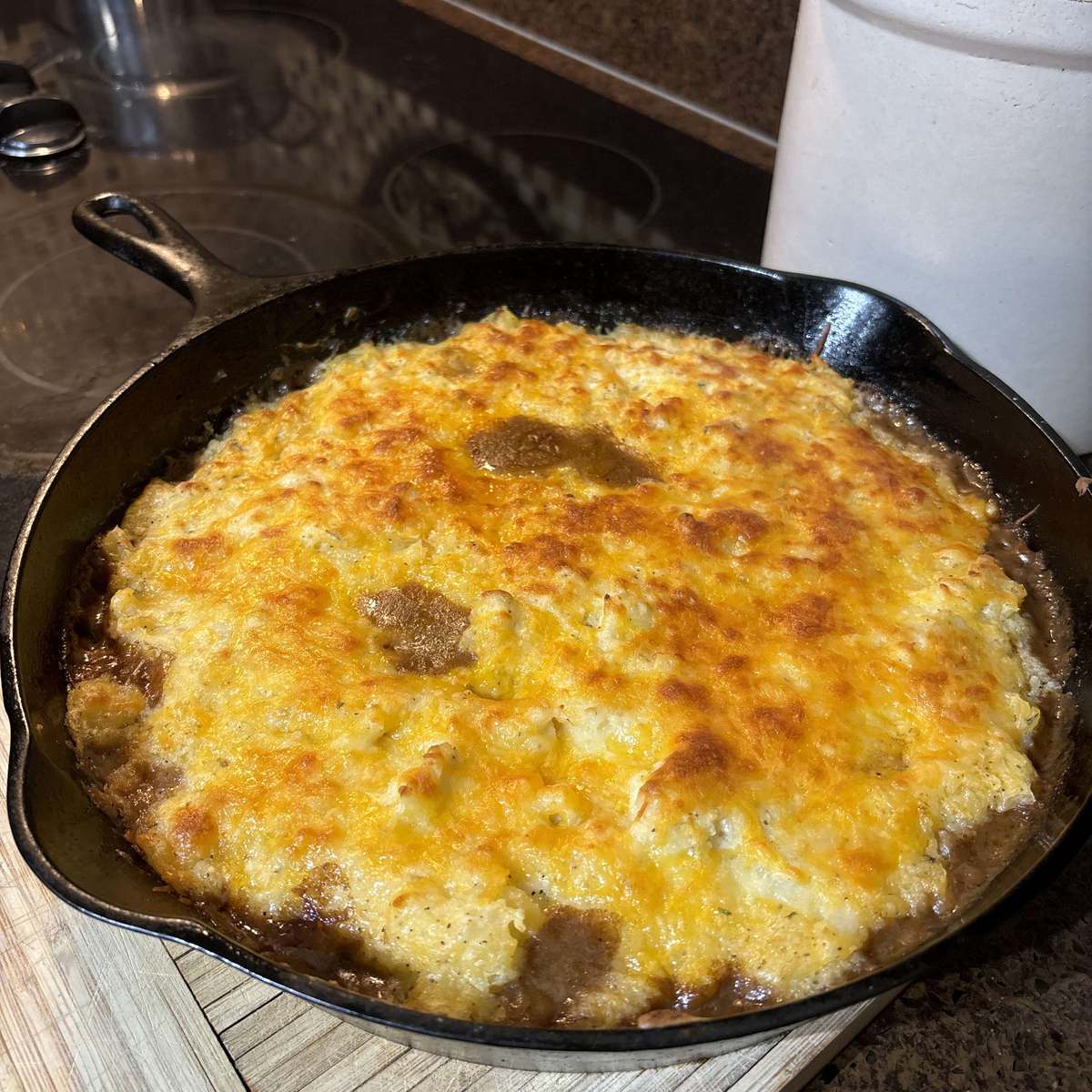 Easy Shepherd's Pie Recipe with Ground Beef and Garlic Mashed Potatoes