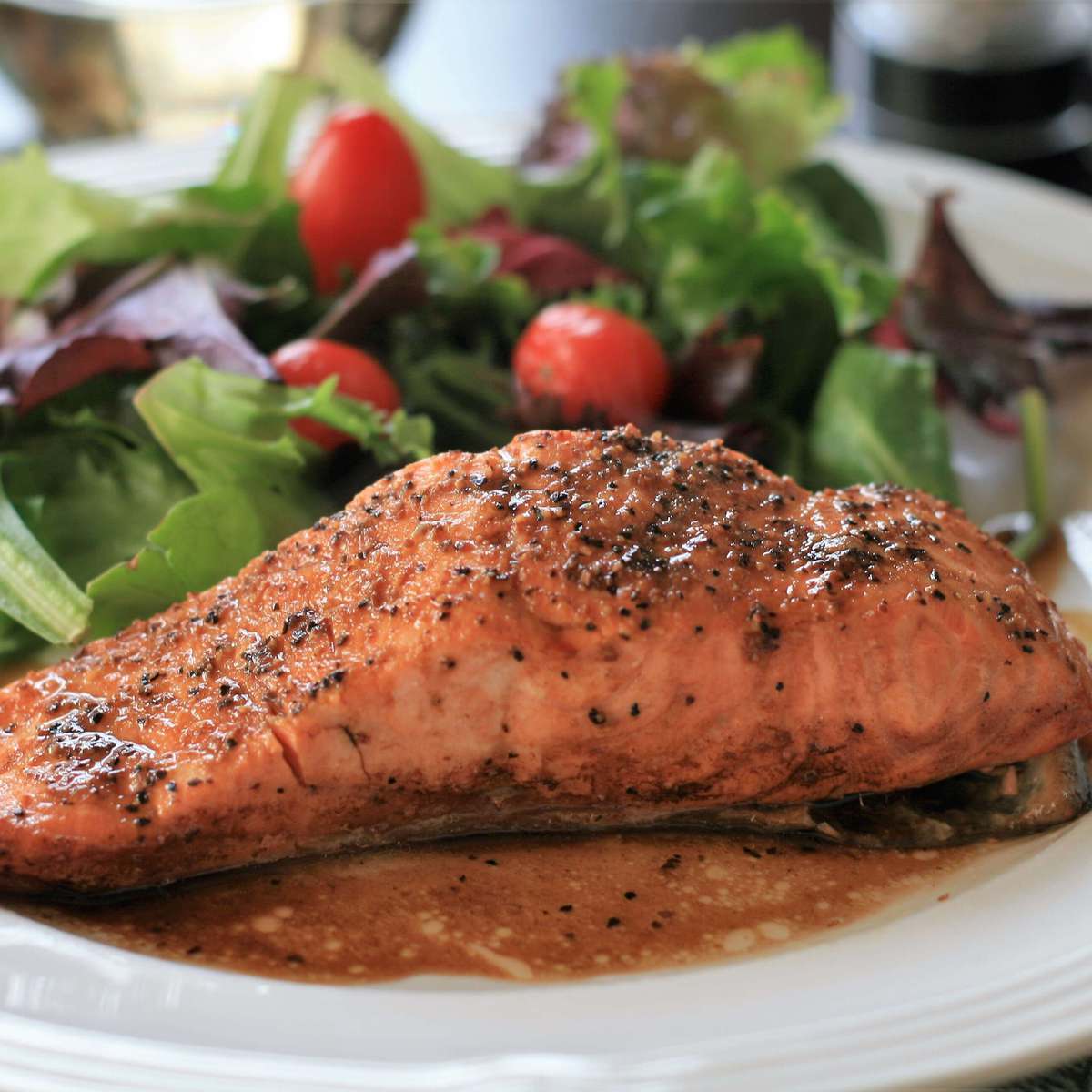 Easy Baked Salmon Recipe: No-Mess & Delicious!
