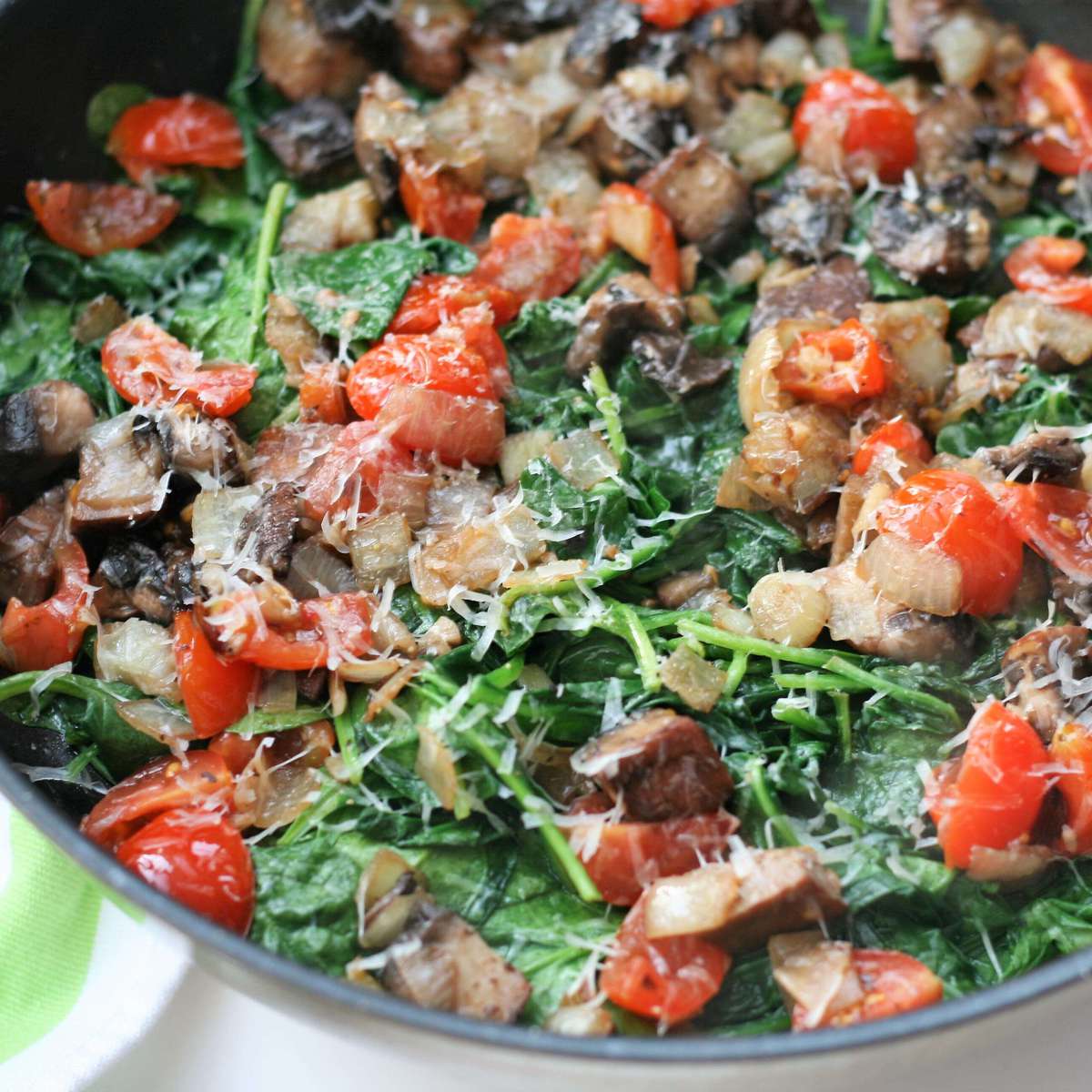 Easy Sauteed Spinach and Mushrooms Recipe