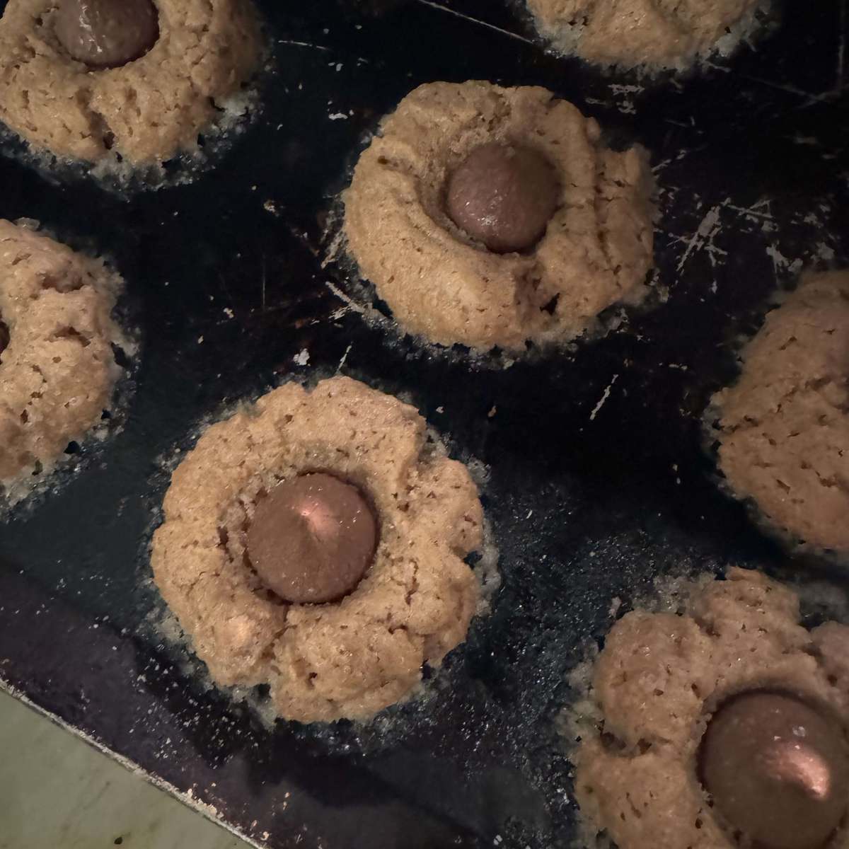 Classic Peanut Butter Kiss Cookies Recipe