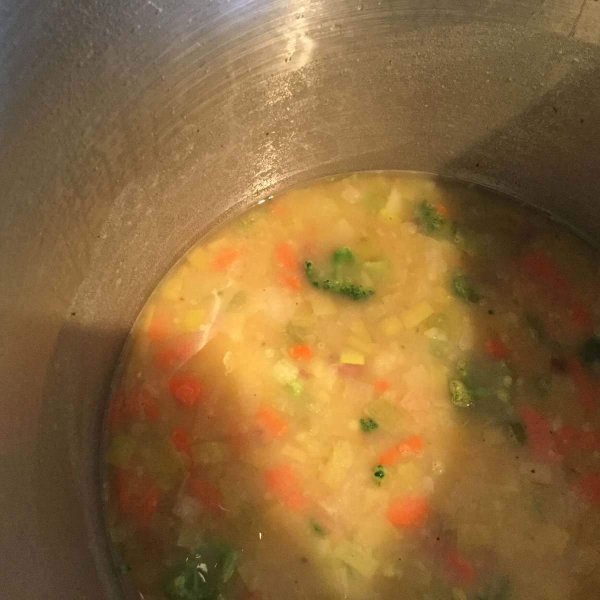 Creamy Potato Leek Soup Recipe with Crispy Bacon