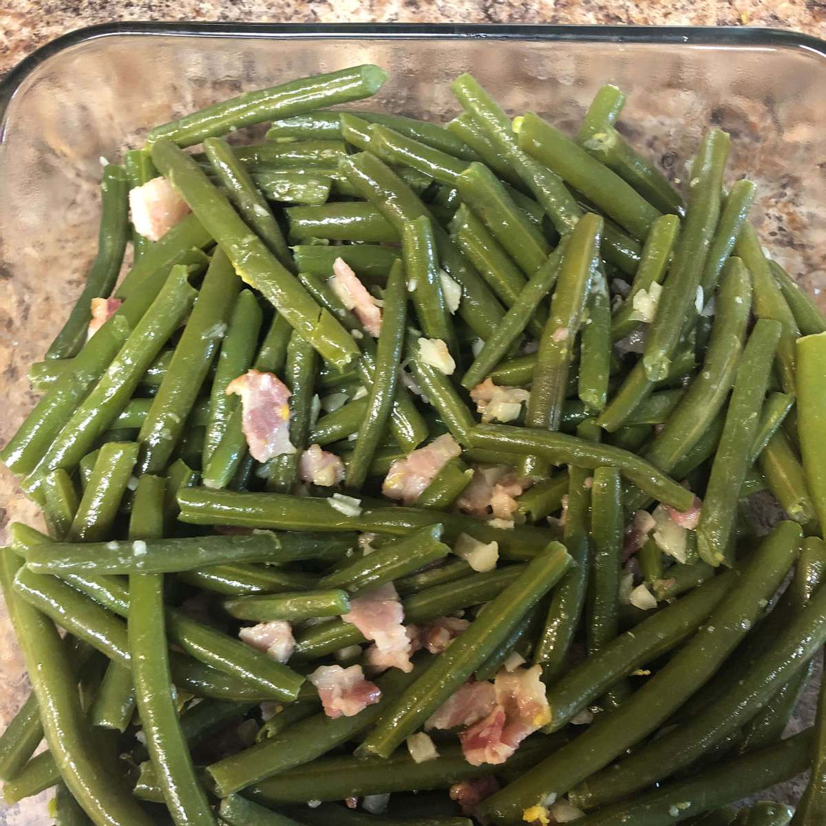 Easy Bacon-Garlic Green Beans Recipe