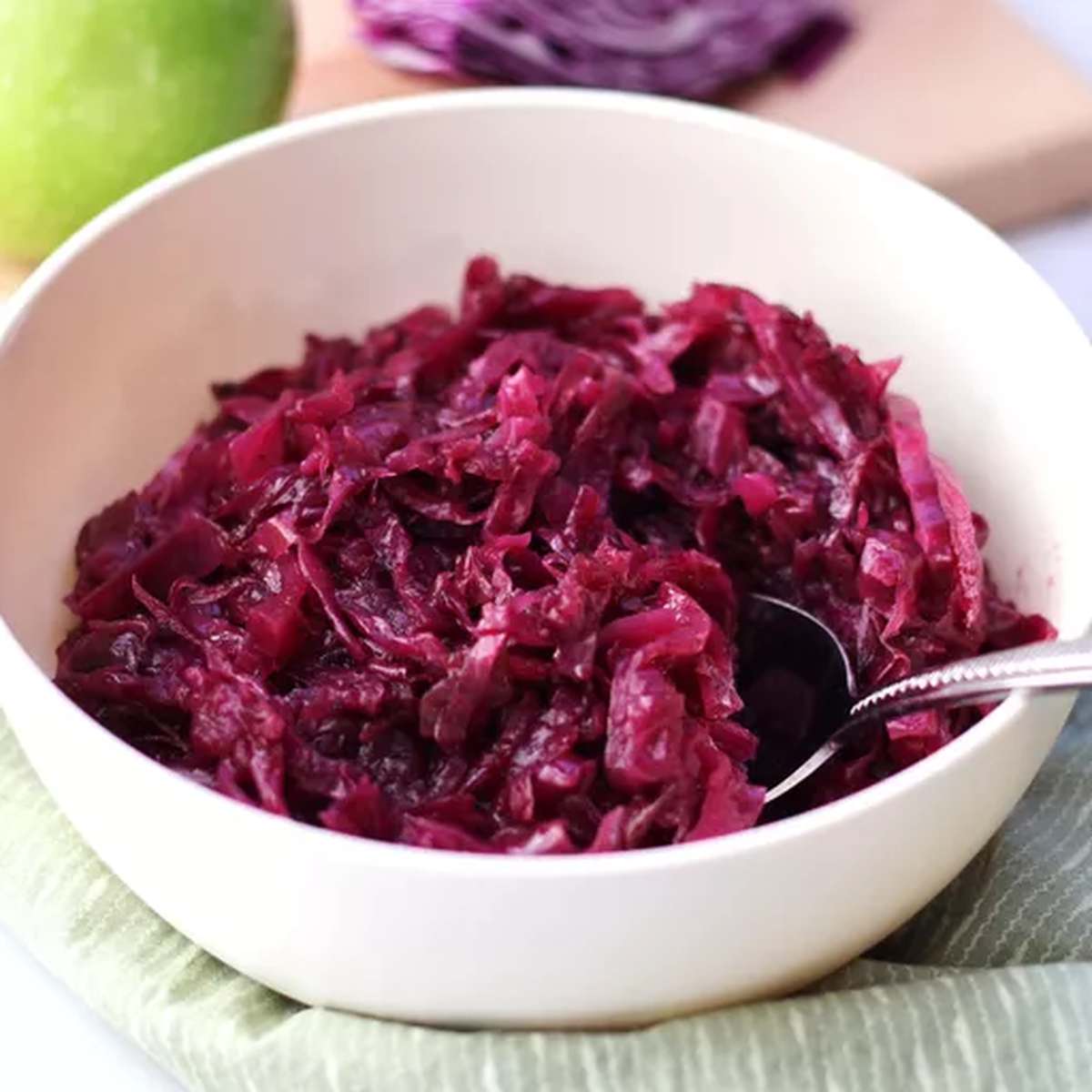 Authentic German Red Cabbage Recipe: Grandma Jeanette's Secret!