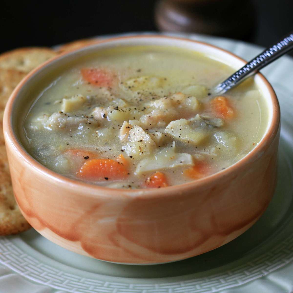 Low-Calorie Cauliflower Clam Chowder Recipe