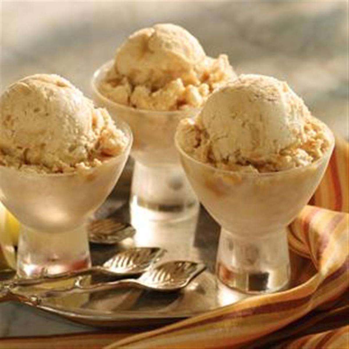 Caramel Apple Ice Cream Recipe: Homemade Fall Treat