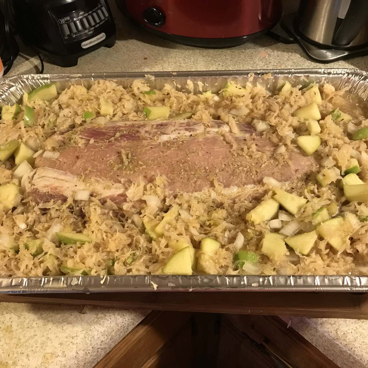 Delicious Pork Loin Recipe with Apples and Sauerkraut